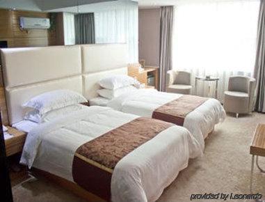 Super 8 Hotel Fuzhou Railway Station West Экстерьер фото
